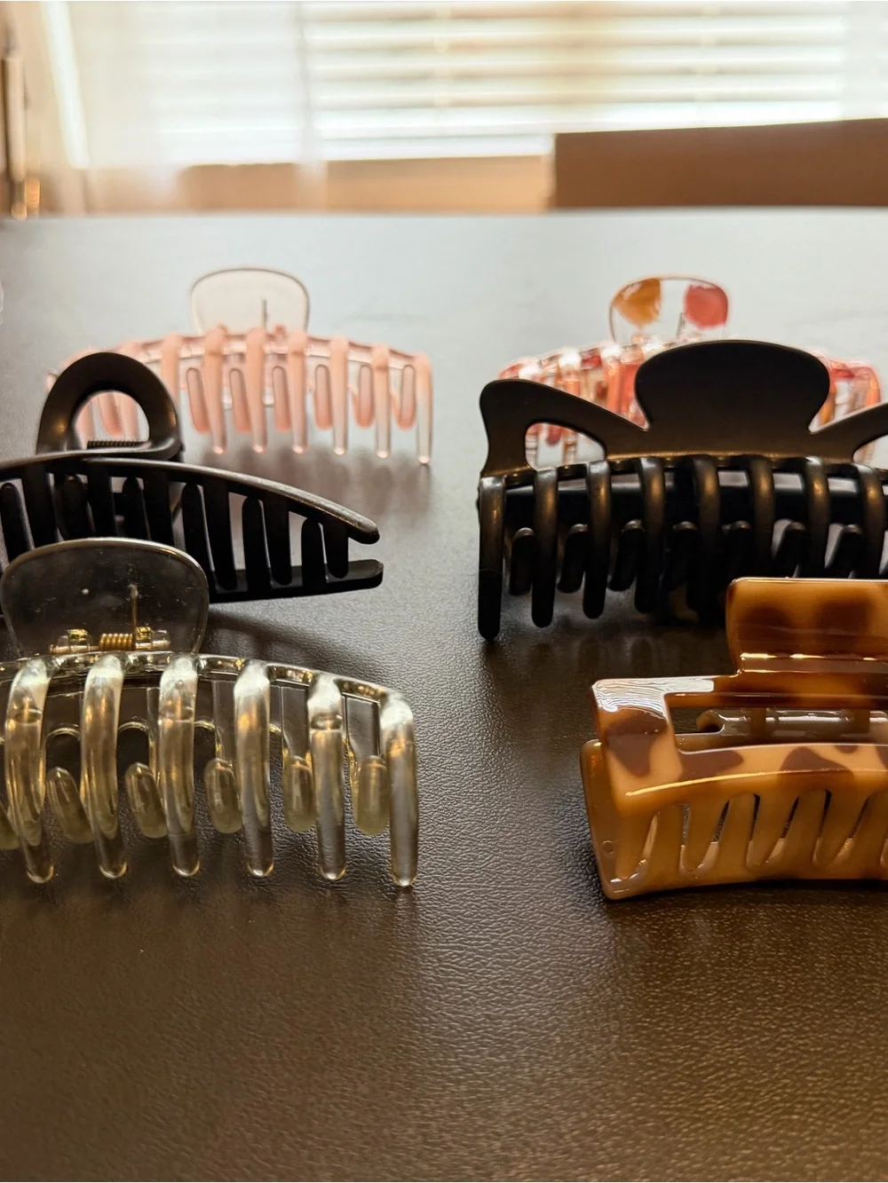 Assorted Men’s Hair Claw Clips - Black, Pink, Clear, Tortoiseshell
